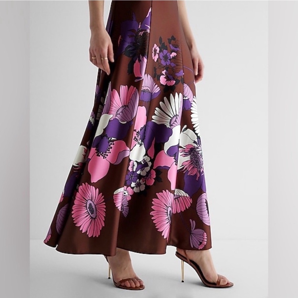 NWOT Express Satin Floral Twist Front Maxi Slip Dress Spaghetti Straps Size M - Picture 3 of 9